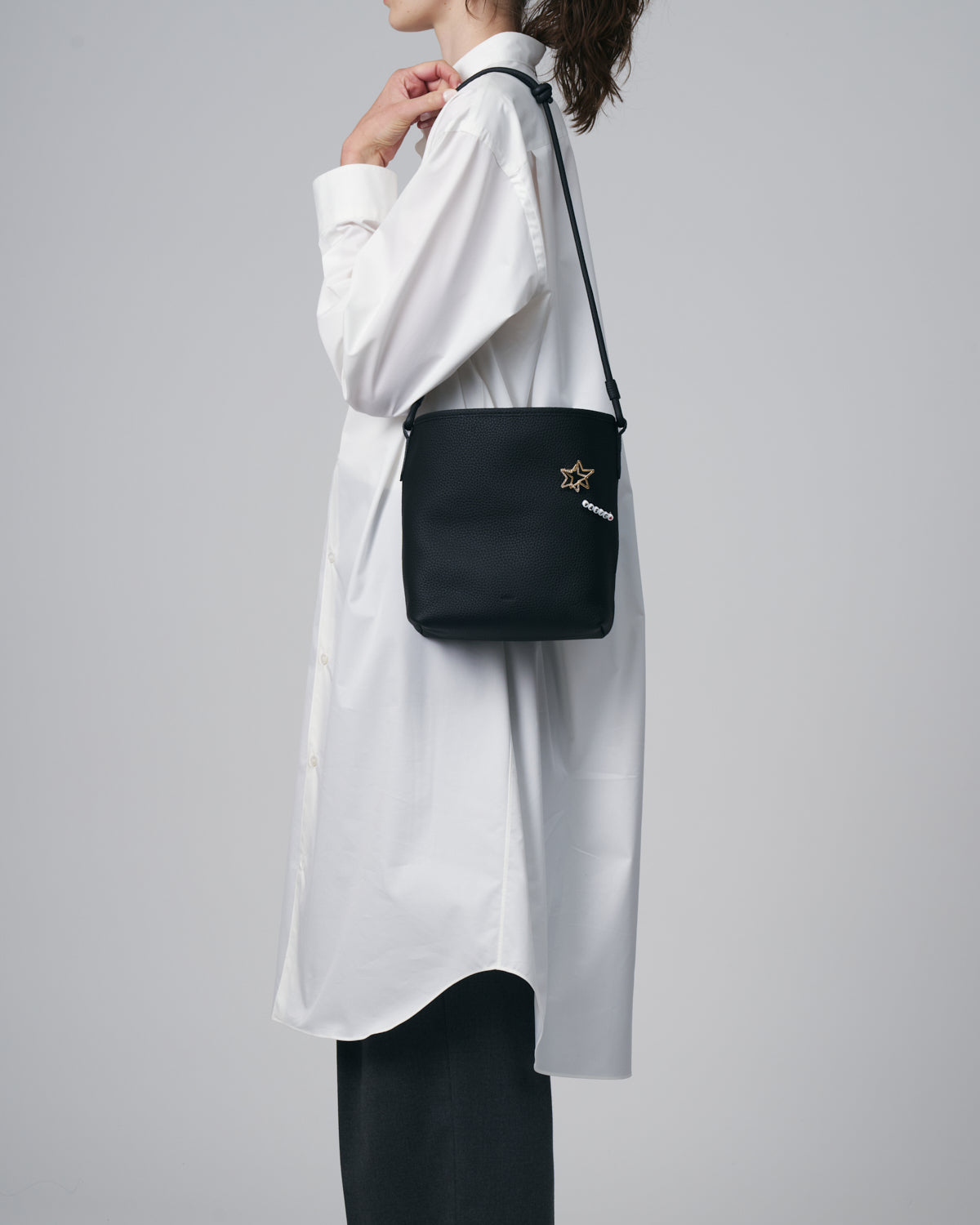 TOME - Brooch - Black