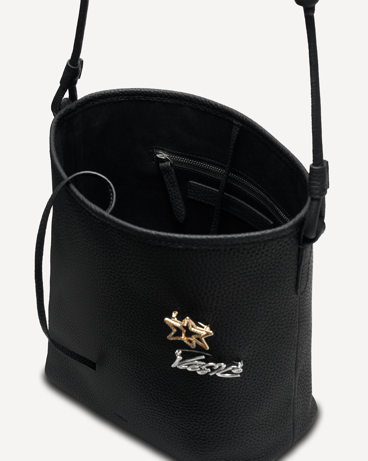 TOME - Brooch - Black